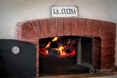 Pizzeria forno a legna