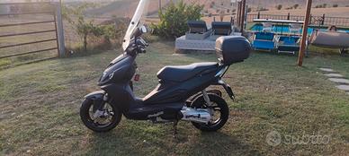 Scooter Malaguti Phantom F12R nero opaco