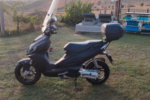 Scooter Malaguti Phantom F12R nero opaco
