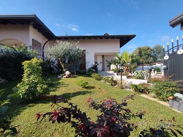 Villa di 200 m² con 4 locali a Cuggiono