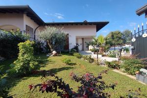 Villa di 200 m² con 4 locali a Cuggiono