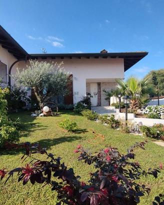 Villa di 200 m² con 4 locali a Cuggiono