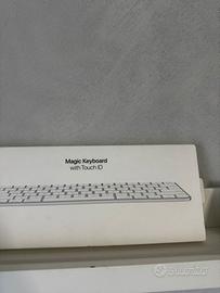Magic Keyboard con Touch ID per Mac