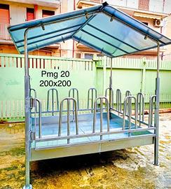 Mangiatoia portaballoni per cavalli bovini