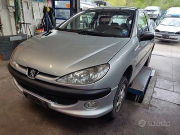 Ricambi PEUGEOT 206 1360cc benzina del 2003