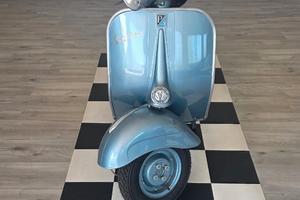 Vespa 150 del 1962 Targa ORO (Verona)