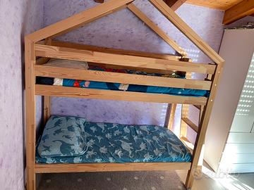 Letto a castello in legno a casetta