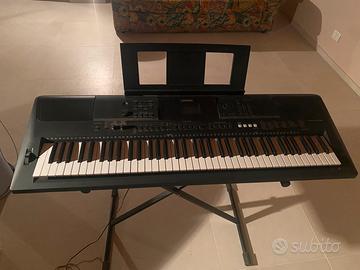 Tastiera Yamaha PSR-EW400