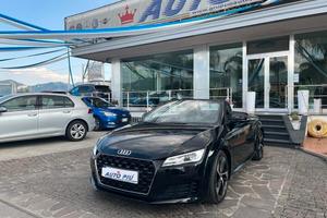 Audi TT Roadster 2.0 TDI ultra S line cockpit CAMB