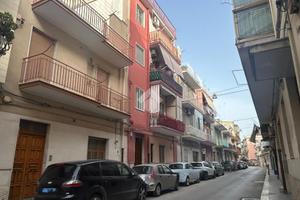 4 LOCALI A BARLETTA