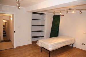 Stanza matrimoniale in zona Barilla Center