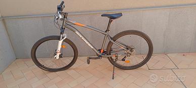 bicicletta rockrider st 120  come nuova