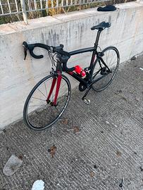 bici da corsa BMC carbonio