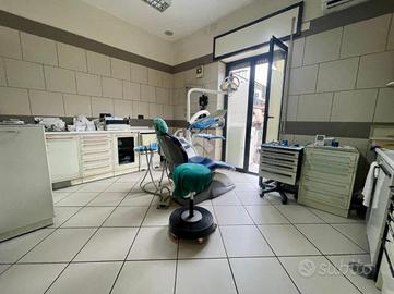 2 LOCALI A MARANO DI NAPOLI