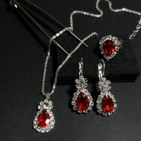 ✨Composè Con Pietra Rossa✨