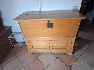 madia antica in legno 