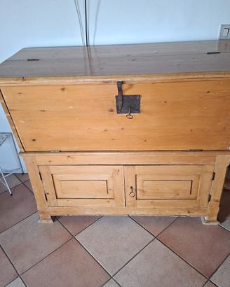madia antica in legno 