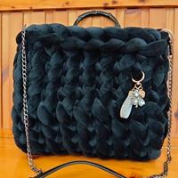 CHUNKY BAG IN VELLUTO NERO 