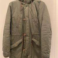 Giubbino verde modello parka da uomo