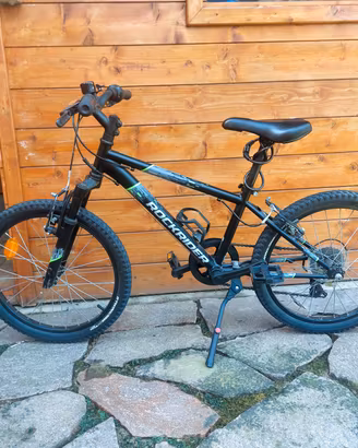bicicletta monta ike bambino