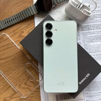 Samsung Galaxy S25 12/256gb