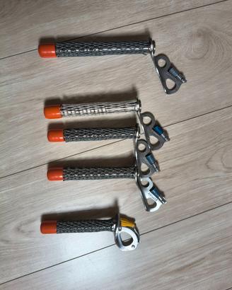 Viti da ghiaccio Black Diamond e Petzl