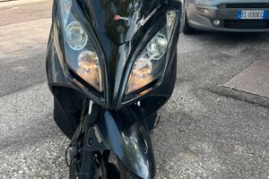 Kymco Downtown 300i abs