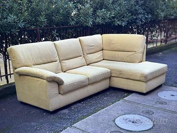 Divano con penisola Poltronesofa