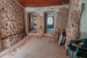 Indipendente da ultimare con cortile