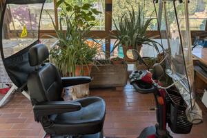scooter elettrico per anziani/disabili
