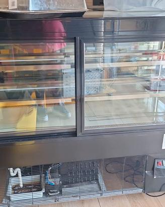 Vetrina refrigerata ATOSA Capacità 470Lt - Luci LE