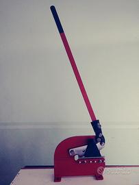 Cesoia taglia lamiera