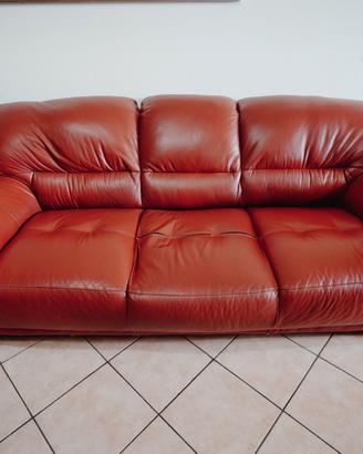 Divano in pelle rossa anni '70