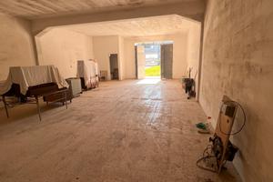 Deposito zona industriale