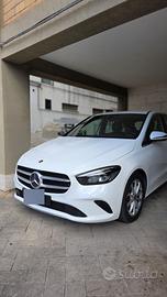 Mercedes Classe B premium extra. Park assist