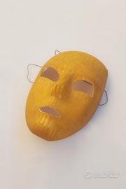 Maschera dorata volto oro neutro plastica tessuto