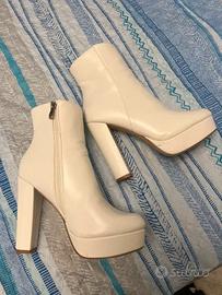 Stivali Tronchetto Platform Chunky Bianchi Panna E