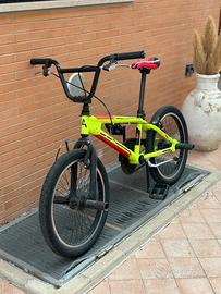bmx aurelia (prezzo trattabile) con accessori