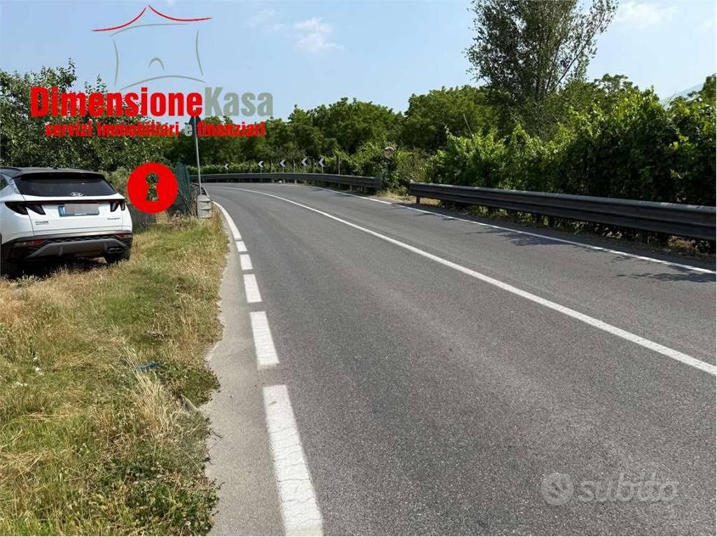 Terreno di 1624 m² a Nola - Vista 2