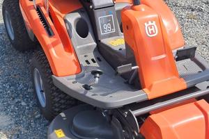 TRATTORINO HUSQVARNA RIDER R 214 T