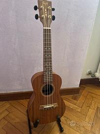 Flight DUC440 Acacia Ukulele Concert