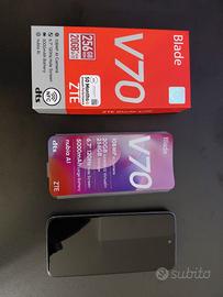 ZTE V70 Blade