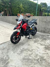 Ducati hyperstrada 939