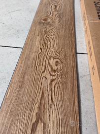 Parquet autoposante stratificato Camaro LOC