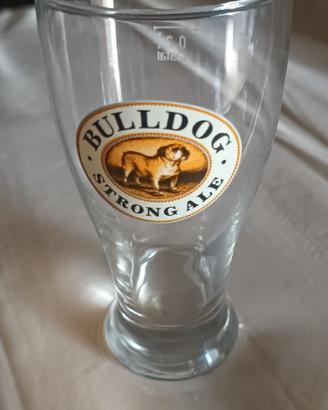 Bicchiere di birra Bulldog