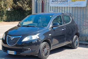 Lancia Ypsilon 5 porte Metano Ecochic Silver