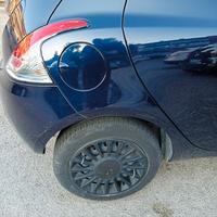 lancia y elefantino blu benzina 