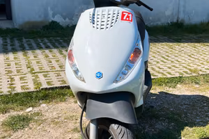 Piaggio Zip 50 4T