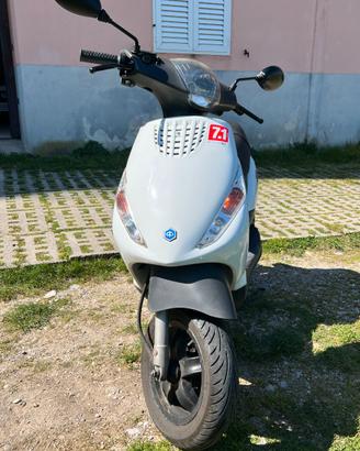 Piaggio Zip 50 4T