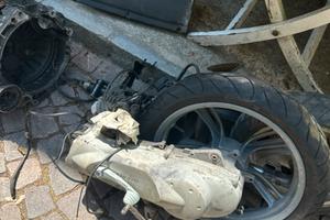 blocco motore peugeot speedfight 2